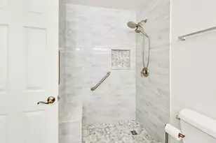 1061 E Sayles Dr, Palatine, IL 60074 - Photo 15