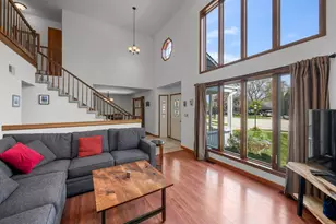 59 Sylvan Ct, Elk Grove Village, IL 60007 - Photo 7