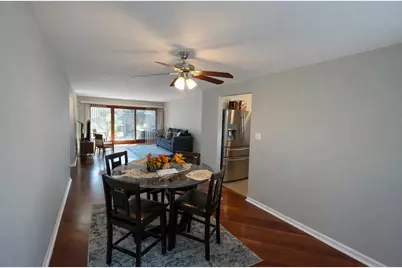 10109 Cherry Parkway #M10, Skokie, IL 60076 - Photo 3