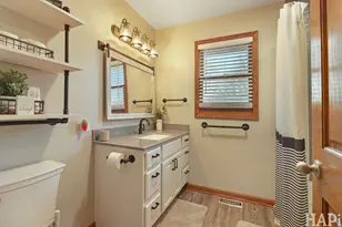 5209 Springdale Ln, McHenry, IL 60050 - Photo 9