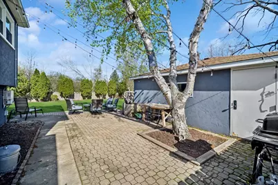 1230 Greenwood Court, Deerfield, IL 60015 - Photo 3
