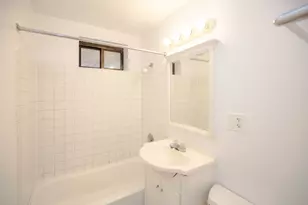 1430 N Dearborn Pkwy, Chicago, IL 60610 - Photo 3