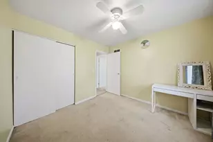 1240 Foxcroft Dr, Aurora, IL 60506 - Photo 11