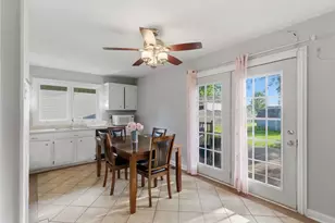 1240 Foxcroft Dr, Aurora, IL 60506 - Photo 9