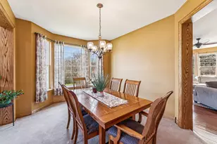 2991 Wagon Rd, Elgin, IL 60124 - Photo 7