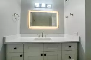 [Address not provided], Chicago, IL 60611 - Photo 13