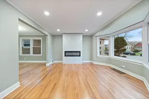 10615 S Emerald Ave, Chicago, IL 60628 - Photo 3