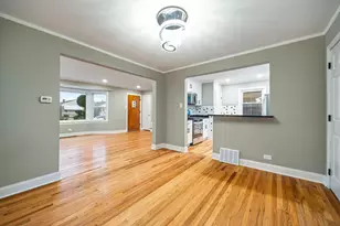 10615 S Emerald Ave, Chicago, IL 60628 - Photo 7