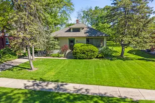1924 Pine Rd, Homewood, IL 60430 - Photo 1