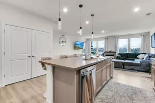 3243 Sweetgrass Cir, Aurora, IL 60503 - Photo 13