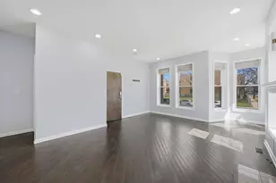 4956 S Champlain Ave, Chicago, IL 60615 - Photo 9