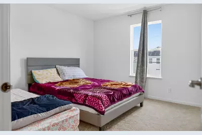 395 S Pointe Avenue, South Elgin, IL 60177 - Photo 13