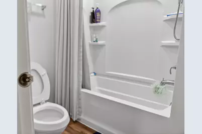 395 S Pointe Avenue, South Elgin, IL 60177 - Photo 21