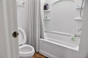 395 S Pointe Ave, South Elgin, IL 60177 - Photo 21