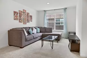 395 S Pointe Ave, South Elgin, IL 60177 - Photo 11