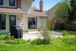 4025 Radcliffe Dr, Northbrook, IL 60062 - Photo 35
