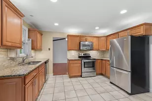 1005 Madiera Dr, Shorewood, IL 60404 - Photo 7