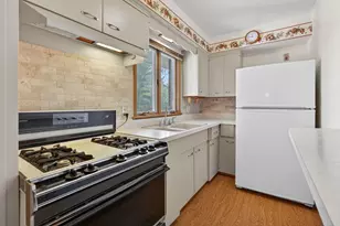 1301 Sherwood Pl, Joliet, IL 60435 - Photo 9