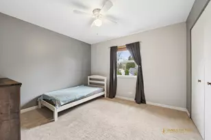 521 S Sheridan Rd, Lakemoor, IL 60051 - Photo 11