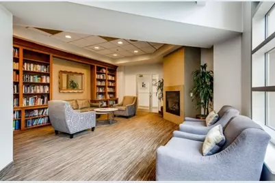 545 N Dearborn Street #2303, Chicago, IL 60654 - Photo 21