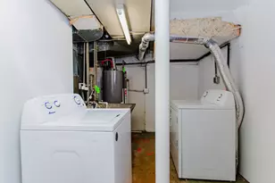 4852 Carol St, Skokie, IL 60077 - Photo 25