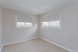 4852 Carol St, Skokie, IL 60077 - Photo 17