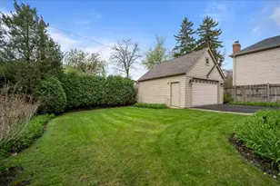 1139 Elmwood Ave, Deerfield, IL 60015 - Photo 3