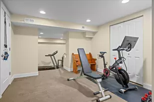 1139 Elmwood Ave, Deerfield, IL 60015 - Photo 23