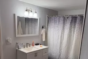 430 W Washington St, Hoopeston, IL 60942 - Photo 5