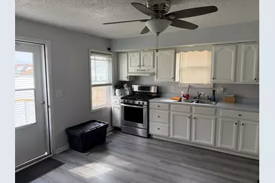 430 W Washington Street, Hoopeston, IL 60942 - Photo 3