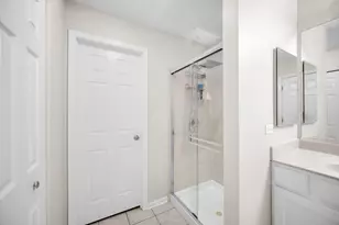 1028 Orchard Pond Ct, Lake Zurich, IL 60047 - Photo 23