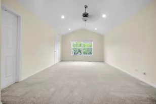 1028 Orchard Pond Ct, Lake Zurich, IL 60047 - Photo 19