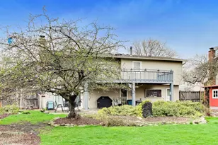 127 W King Henry Ct, Palatine, IL 60067 - Photo 23