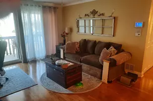 10541 Palos Pl, Palos Hills, IL 60465 - Photo 9