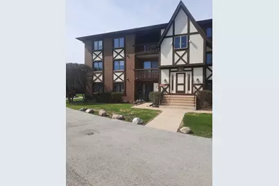 10541 Palos Place #B, Palos Hills, IL 60465 - Photo 1