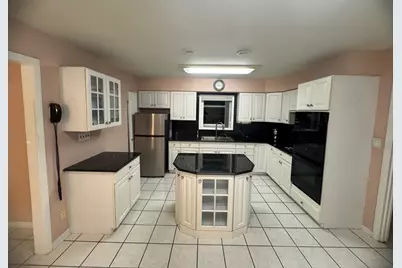 225 N East River Road, Des Plaines, IL 60016 - Photo 3