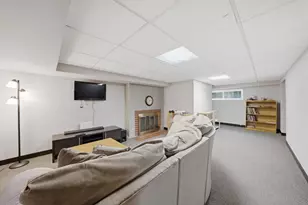 213 Country Club Rd, Chicago Heights, IL 60411 - Photo 35