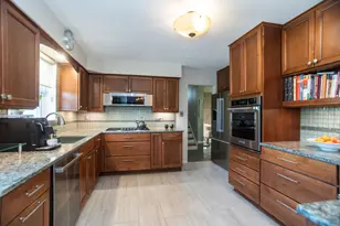 7650 Kenton Ave, Skokie, IL 60076 - Photo 3