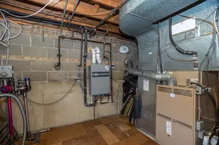 7650 Kenton Ave, Skokie, IL 60076 - Photo 19