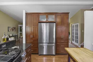 17028 Redwood Ct, Orland Hills, IL 60487 - Photo 9