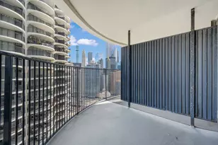 300 N State St, Chicago, IL 60654 - Photo 15