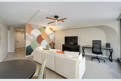 300 N State Street #3007, Chicago, IL 60654 - Photo 5