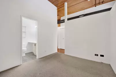 2333 W Saint Paul Avenue #227, Chicago, IL 60647 - Photo 13