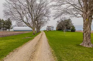 16606 Backbone Rd, Princeton, IL 61356 - Photo 3