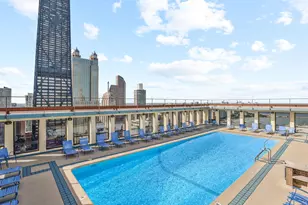 260 E Chestnut St, Chicago, IL 60611 - Photo 19