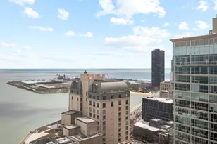 260 E Chestnut St, Chicago, IL 60611 - Photo 13