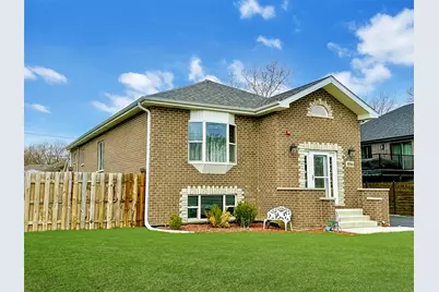 8566 S 83rd Avenue, Hickory Hills, IL 60457 - Photo 3