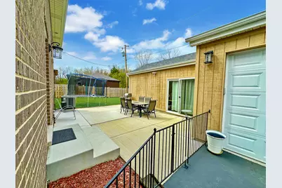 8566 S 83rd Avenue, Hickory Hills, IL 60457 - Photo 39