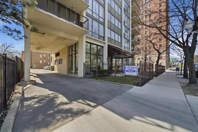 6701 S Crandon Avenue #8C, Chicago, IL 60649 - Photo 3
