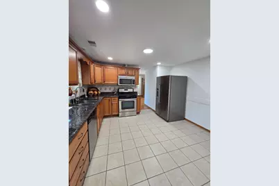 1832 W Weathersfield Way, Schaumburg, IL 60193 - Photo 17
